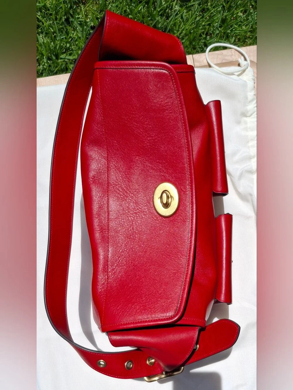 Coach Limited Re-Edition Scarlett Red Leather The Turnlock Haversack Bag #CDZ12